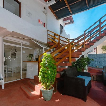 פורטו איורה Hostal North Seymour מראה חיצוני תמונה