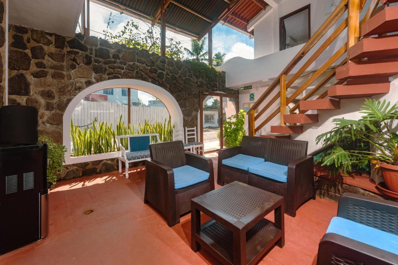 פורטו איורה Hostal North Seymour מראה חיצוני תמונה