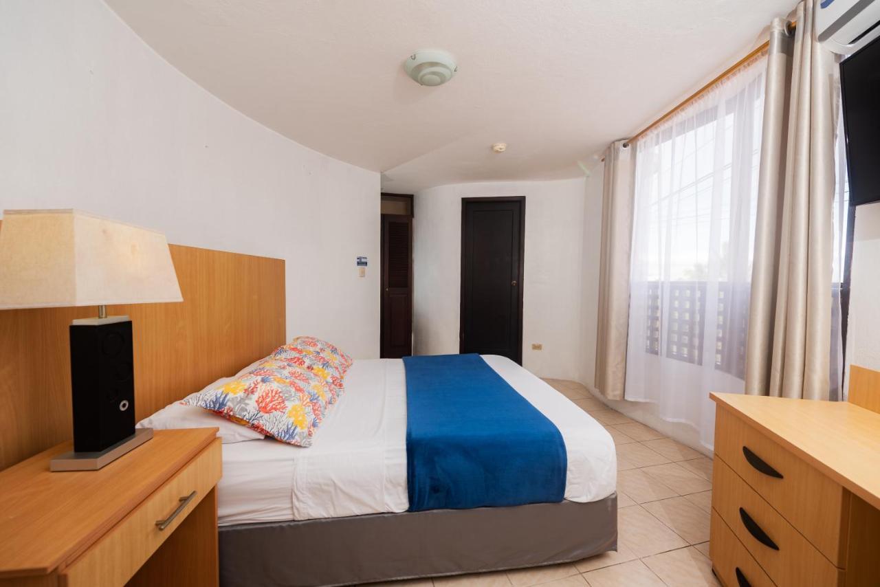 פורטו איורה Hostal North Seymour מראה חיצוני תמונה