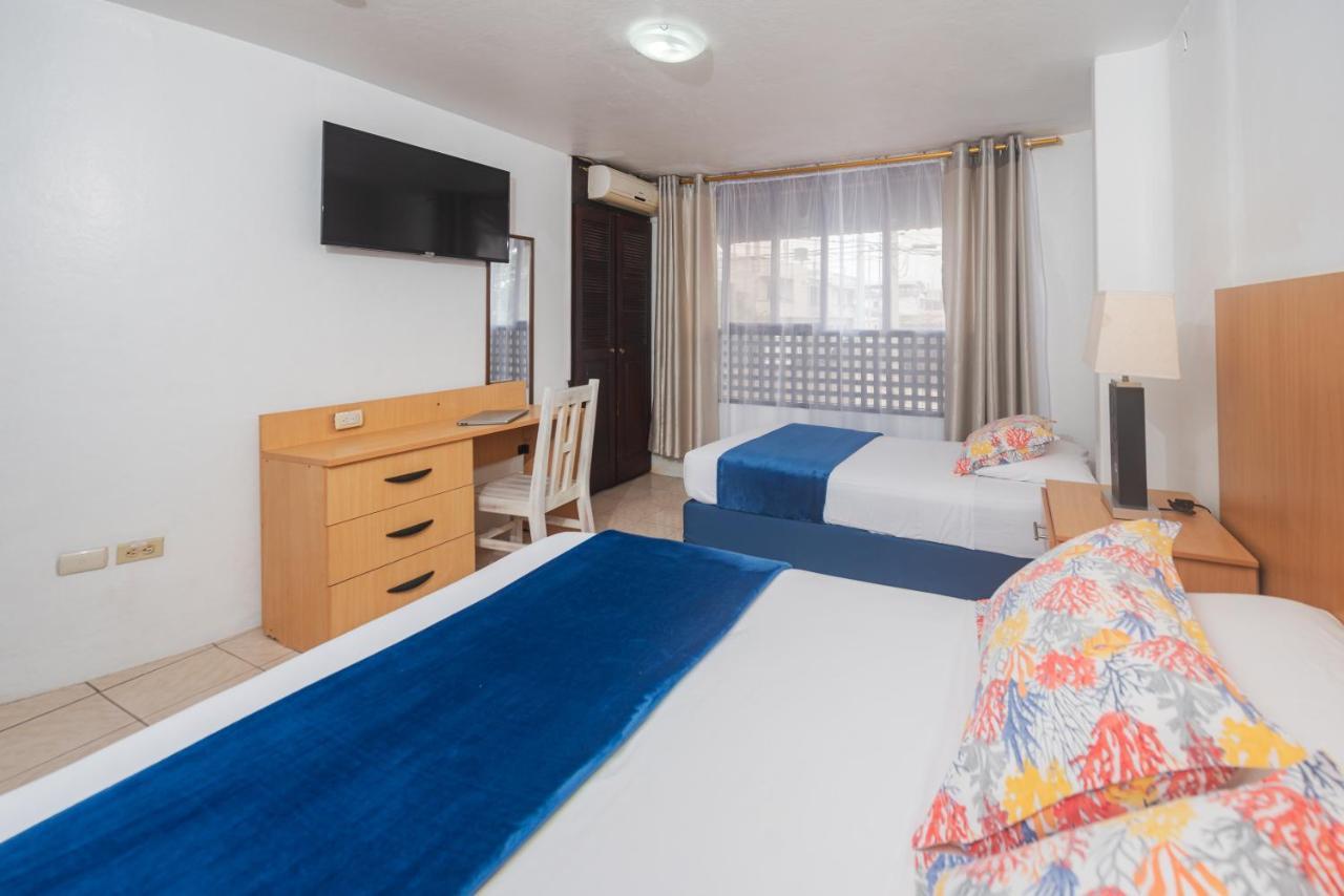 פורטו איורה Hostal North Seymour מראה חיצוני תמונה
