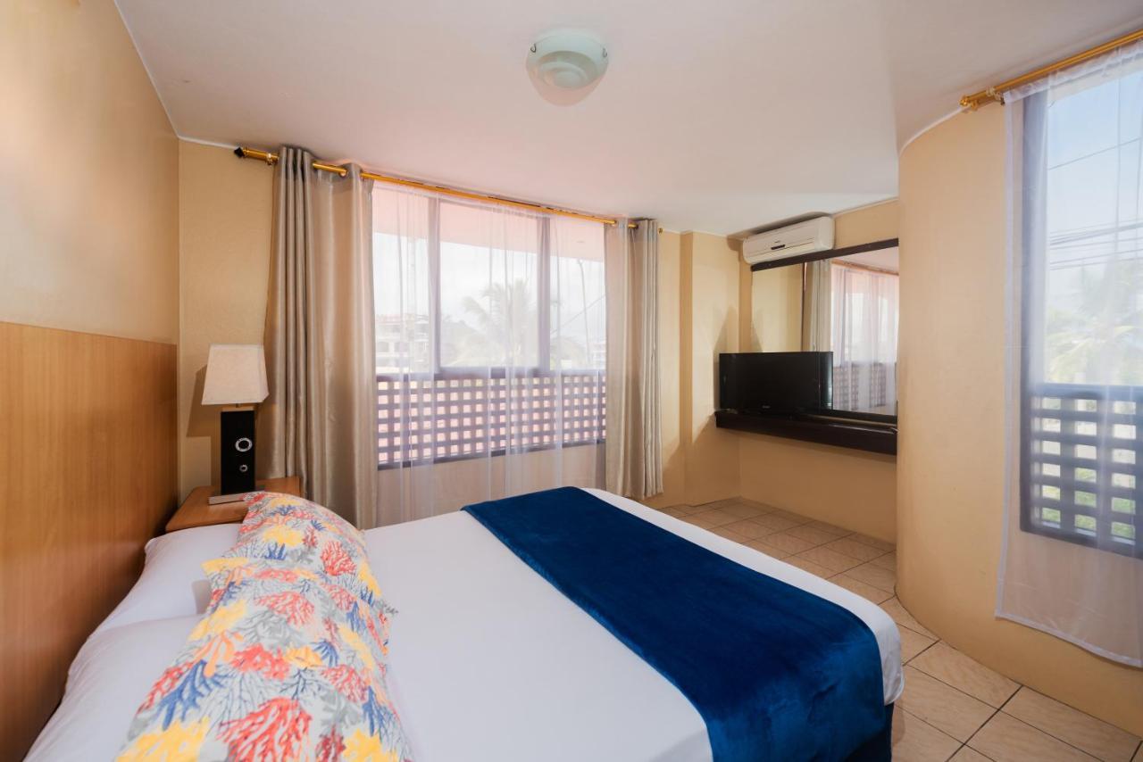פורטו איורה Hostal North Seymour מראה חיצוני תמונה