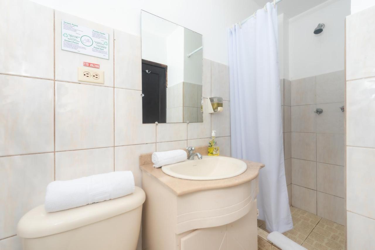 פורטו איורה Hostal North Seymour מראה חיצוני תמונה